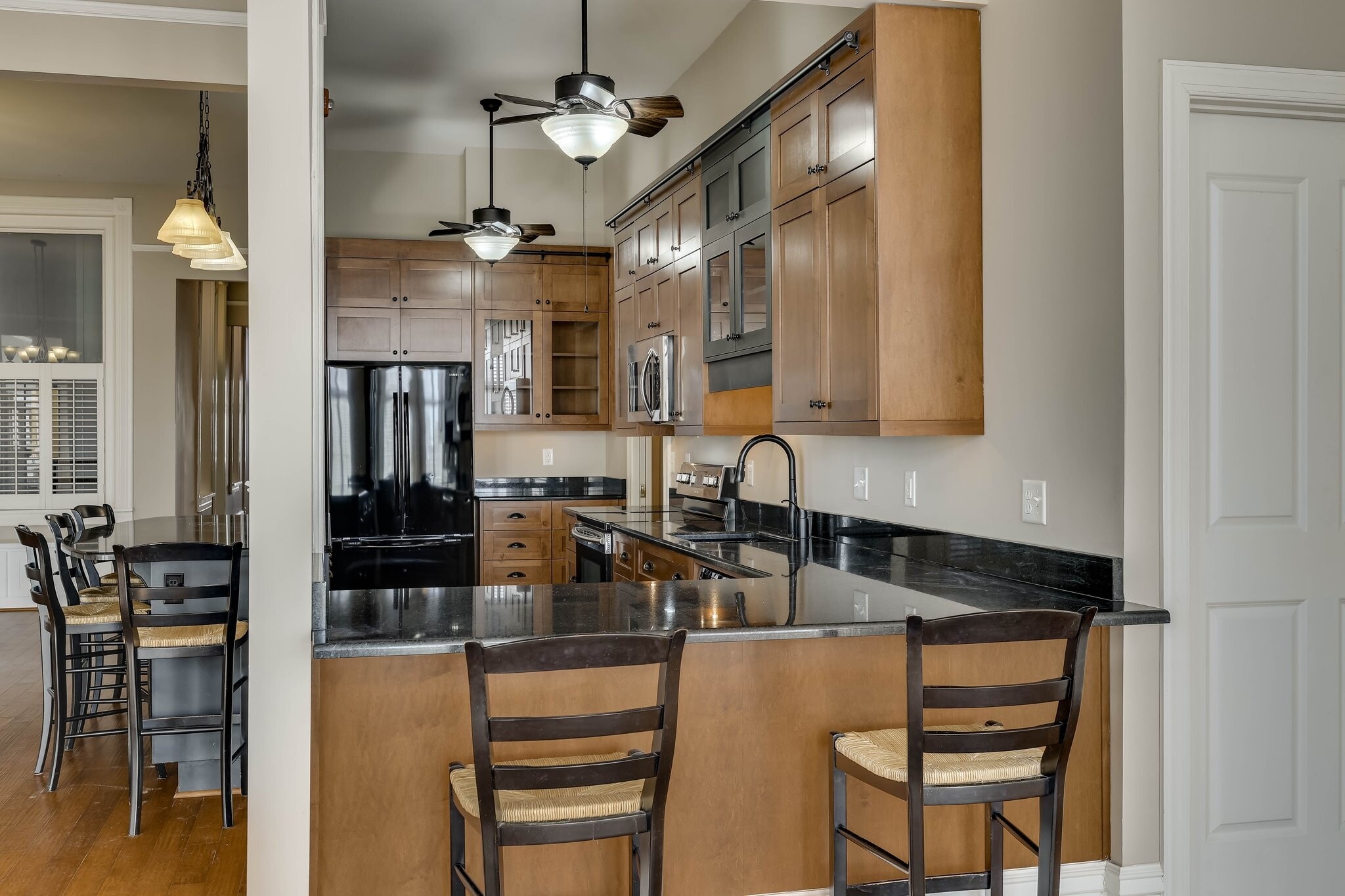 Building Photo - 929 Broad St