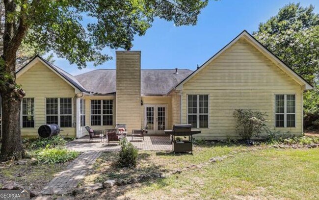 Building Photo - 9750 Lakemoore Cove