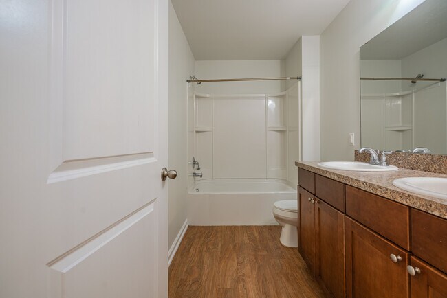 Building Photo - 135 Davila St