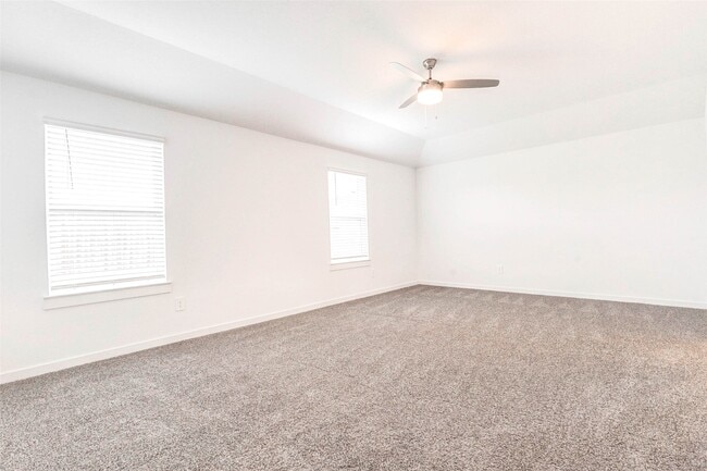 Building Photo - 29918 Gallatin River Ln