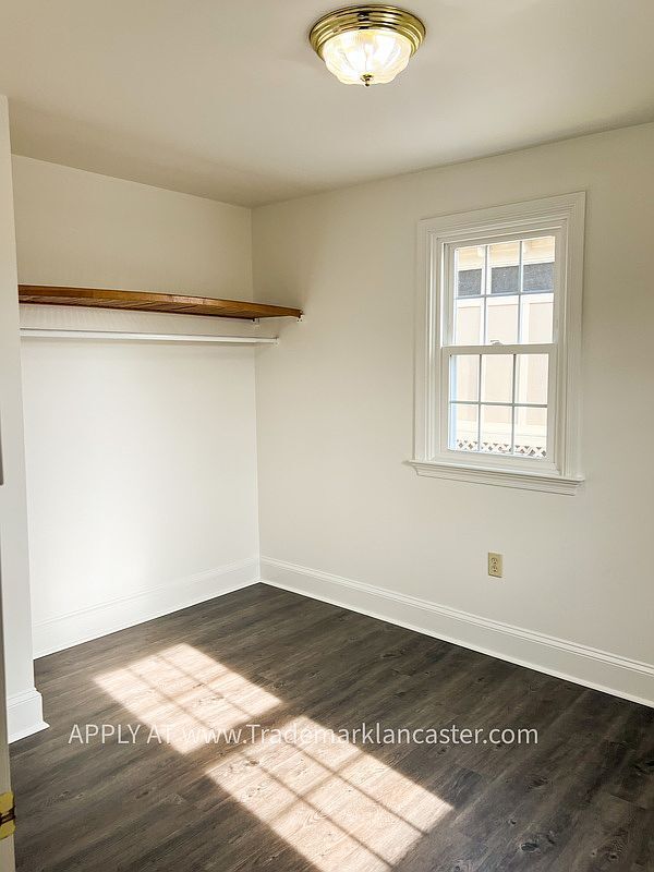 Building Photo - 4640 Horseshoe Pike