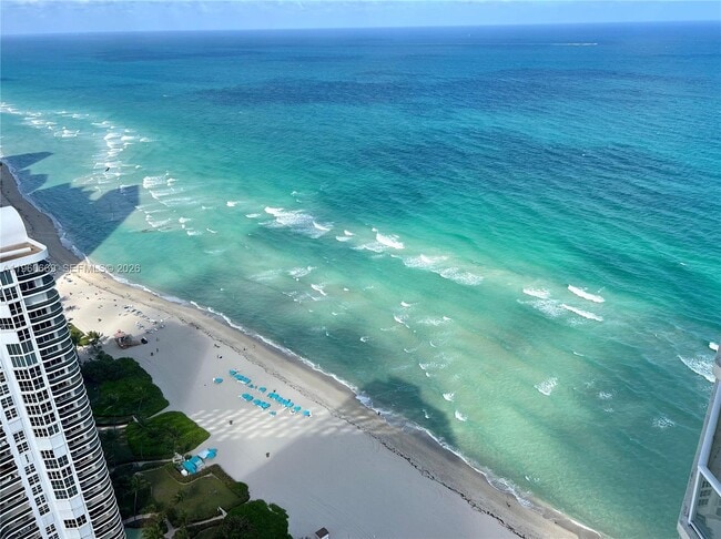 Building Photo - 16699 Collins Ave