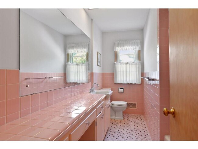 Building Photo - 5233 Danens Dr