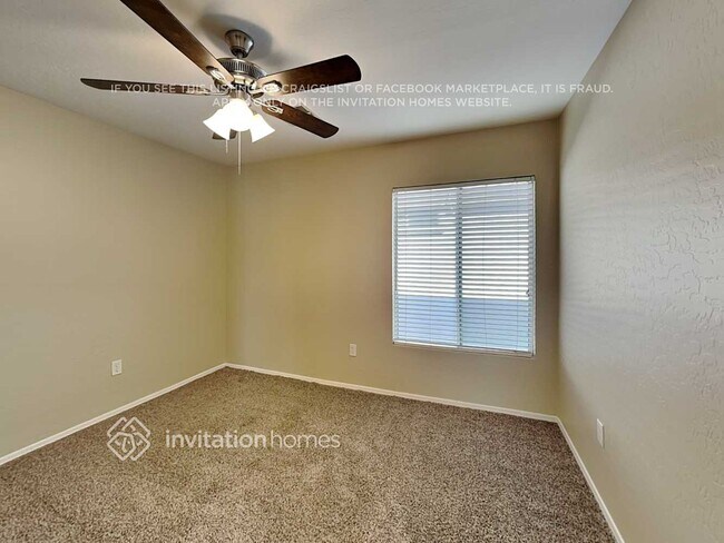 Building Photo - 13446 W Keim Dr