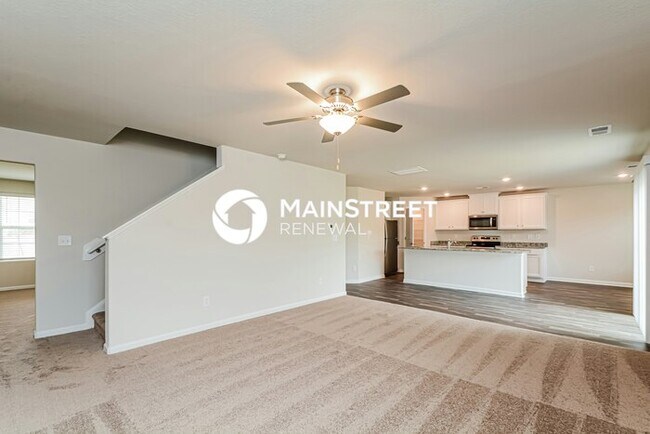 Building Photo - 4 Bedroom Pet-Friendly Home in Zebulon, NC with Main Street Renewal
