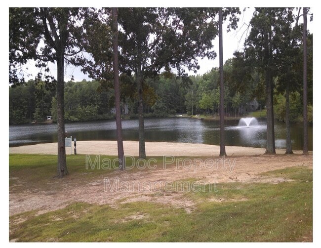 Building Photo - 507 Montgomery Dr