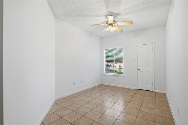 Building Photo - 5550 Spring Valley Rd