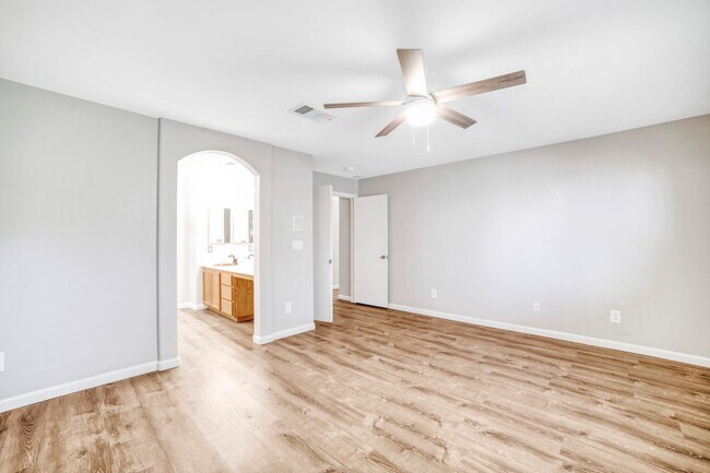 Building Photo - HENDERSON, GATED COMMUNITY, IMMACULATE ONE...