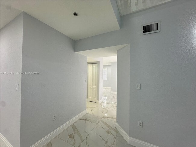 Building Photo - 17425 NW 75th Pl