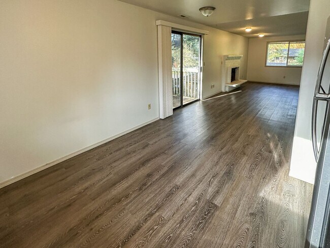 Building Photo - 2196-2204 Nomad Ct SE
