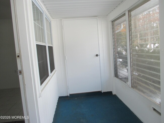 Building Photo - 306C W Malvern Ct