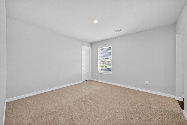 Building Photo - 21932 Juniper Crossing Dr