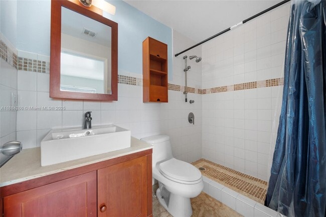 Building Photo - 8240 SW 149th Ct