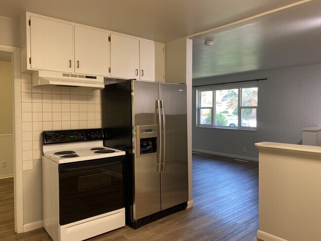 Building Photo - 3 Bed 1 Bath w/ 1 car garage West-Side Fort Collins Ranch