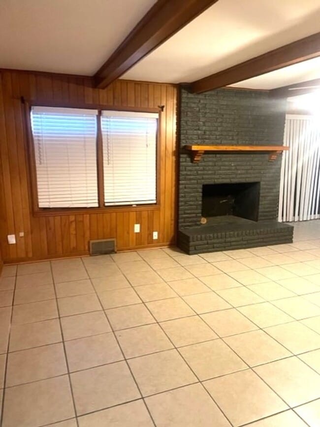 Building Photo - Newly Renovated Home In Raleigh