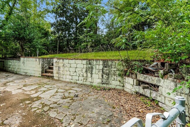 Building Photo - 1000 46th St Ensley