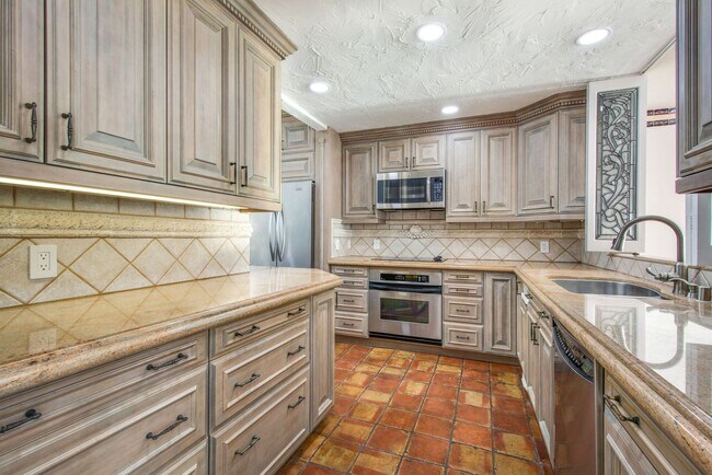 Building Photo - Stunning Ocean Front Oasis! 3 bedroom 2 bath condo with private steps to beach!