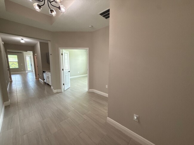 Building Photo - Amazing Community of Bellechase! 4 Bedroom...