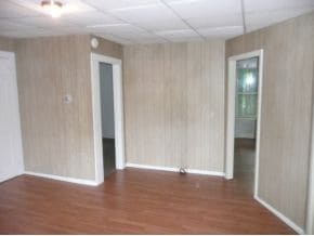  - 65 Giddings St