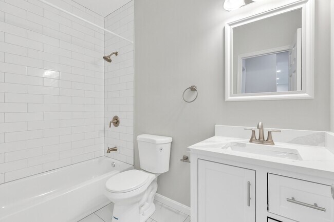 Building Photo - 606 Rolling Hill Walk