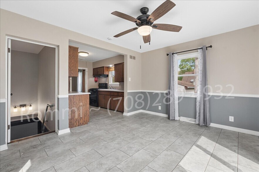 Dining Room - 6717 Huron Ave