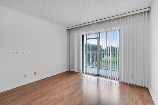 Building Photo - 300 SW 134th Way