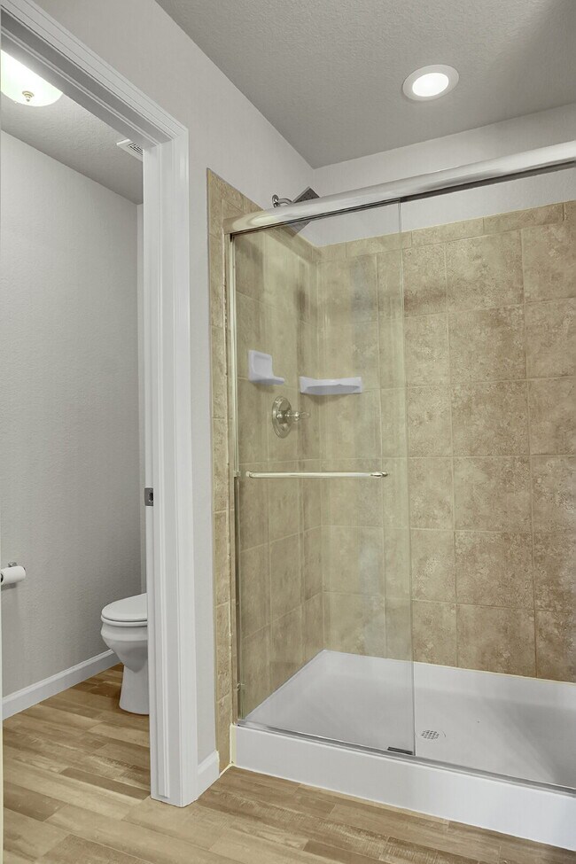 Building Photo - $2,195.00 - 3 Bedrooms, 2.5 Bathroom, Town...