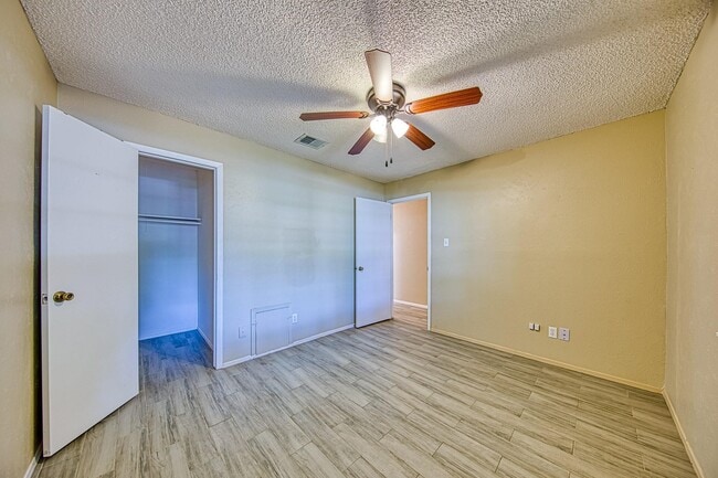 Building Photo - 22411 Elsinore Dr