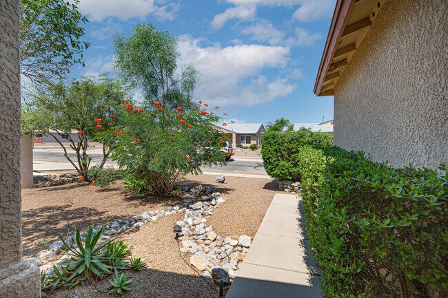 Building Photo - 9249 E Desert Cove Cir