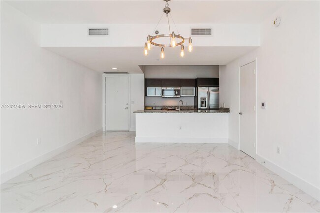 Building Photo - 951 Brickell Ave