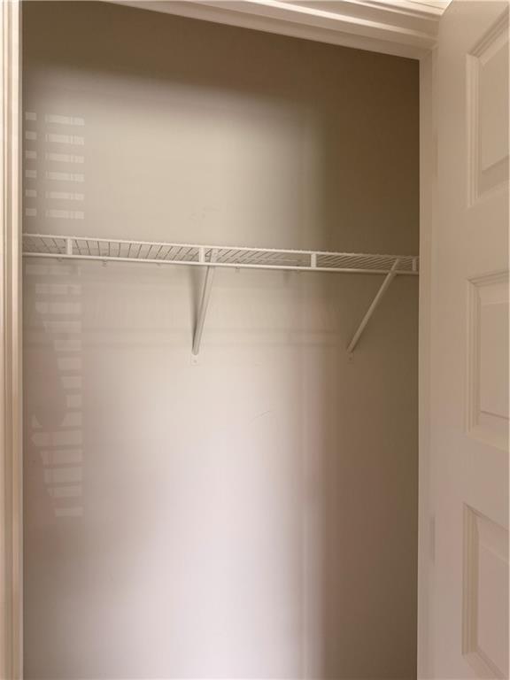 Building Photo - 559 Madison Park
