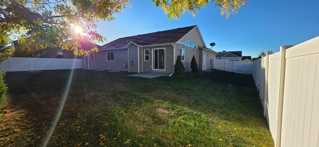 Building Photo - 6908 Laramie St