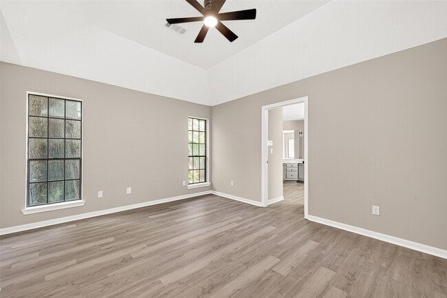 Building Photo - 4906 Pleasure Lake Ln