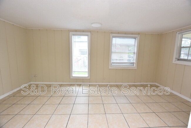 Building Photo - 1804 Elk Dr