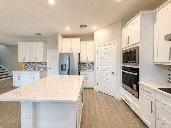 Building Photo - 18035 Cider Ml Ln