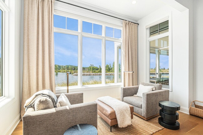 Building Photo - 6736 Saugatuck Bch Rd