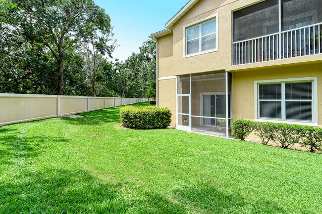 Building Photo - 3645 Parkridge Cir