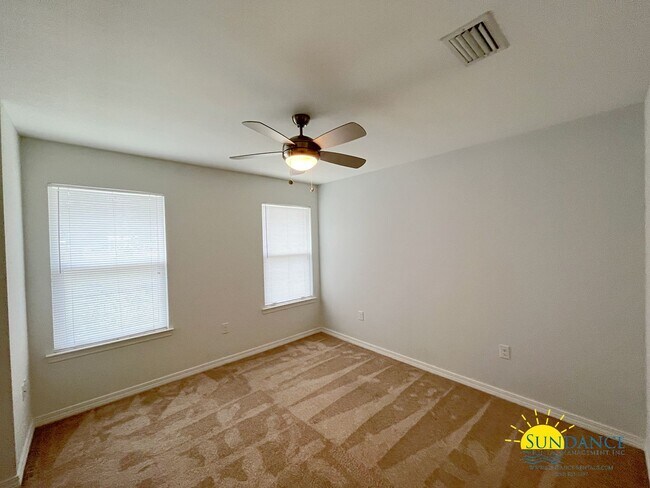 Building Photo - Beautiful home in the heart of Niceville!