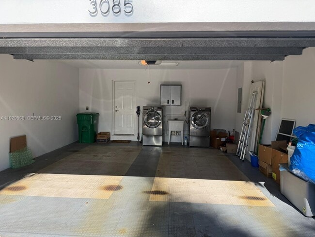 Building Photo - 3085 NE 208th Terrace