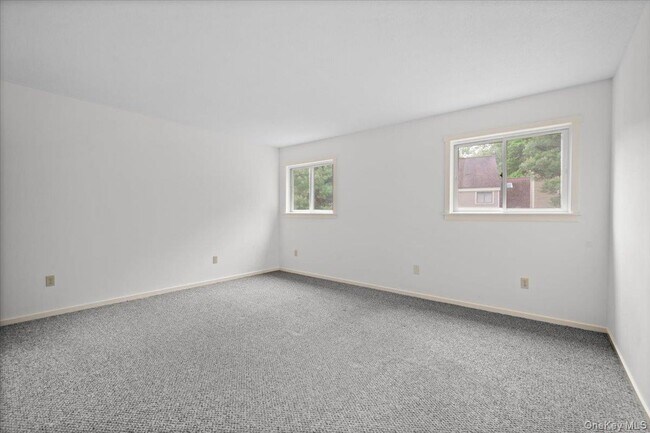 Building Photo - 605 A Heritage Hls