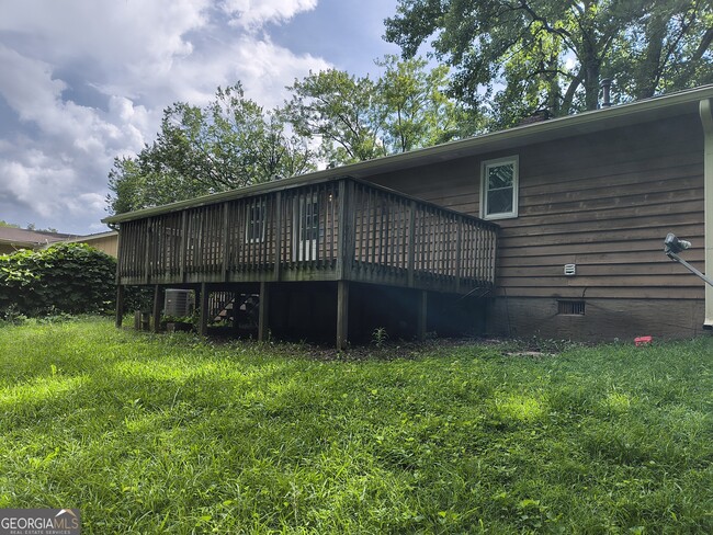 Building Photo - 1678 Ridgeview Dr NW