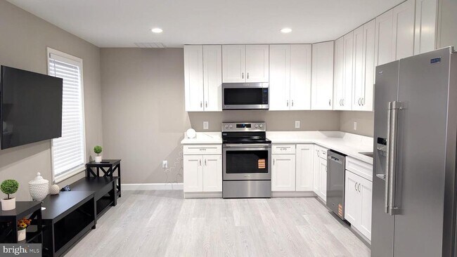 Building Photo - 2253 Papermill Rd