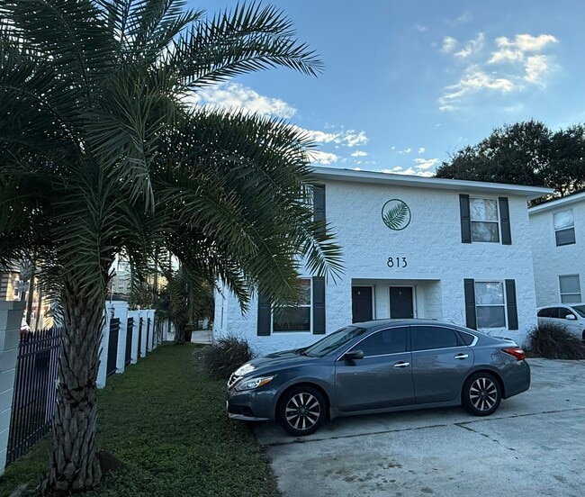 Building Photo - North Palms Courtyard - 813