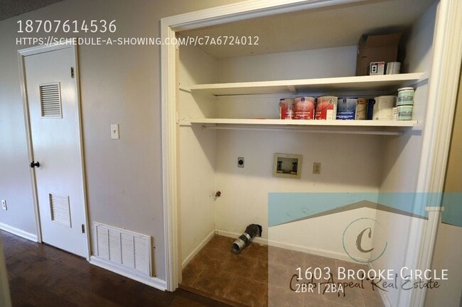 Building Photo - 1603 Brooke Cir