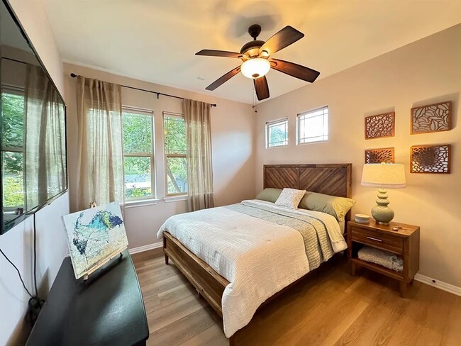 Building Photo - 1009 Taulbee Ln