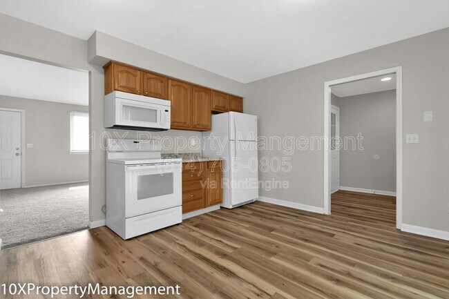 Building Photo - 3450 Halpern St