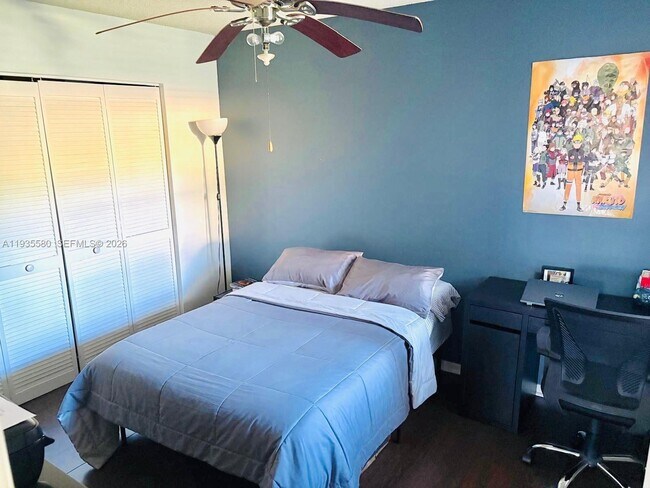 Building Photo - 11216 SW 12th St