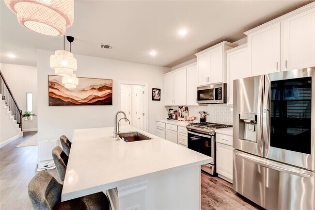 Building Photo - 15805 Oglethorpe Dr