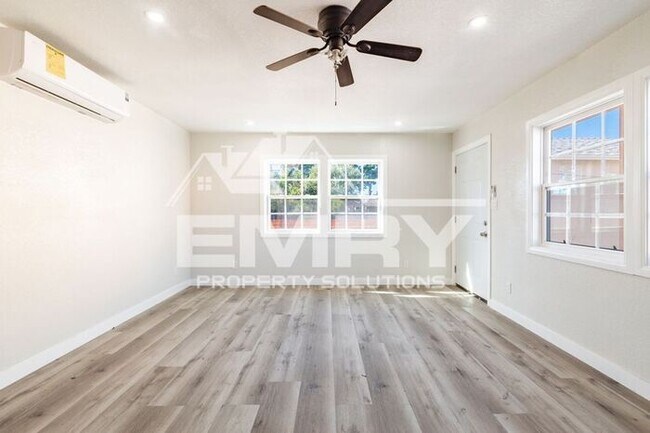 Building Photo - Available for rent in Lynwood 2 Bed 2 Bath...