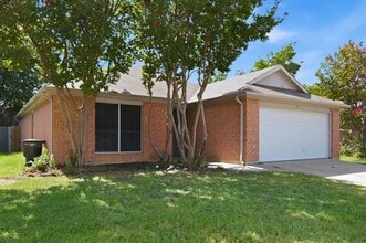 Building Photo - 6317 Rockhaven Dr